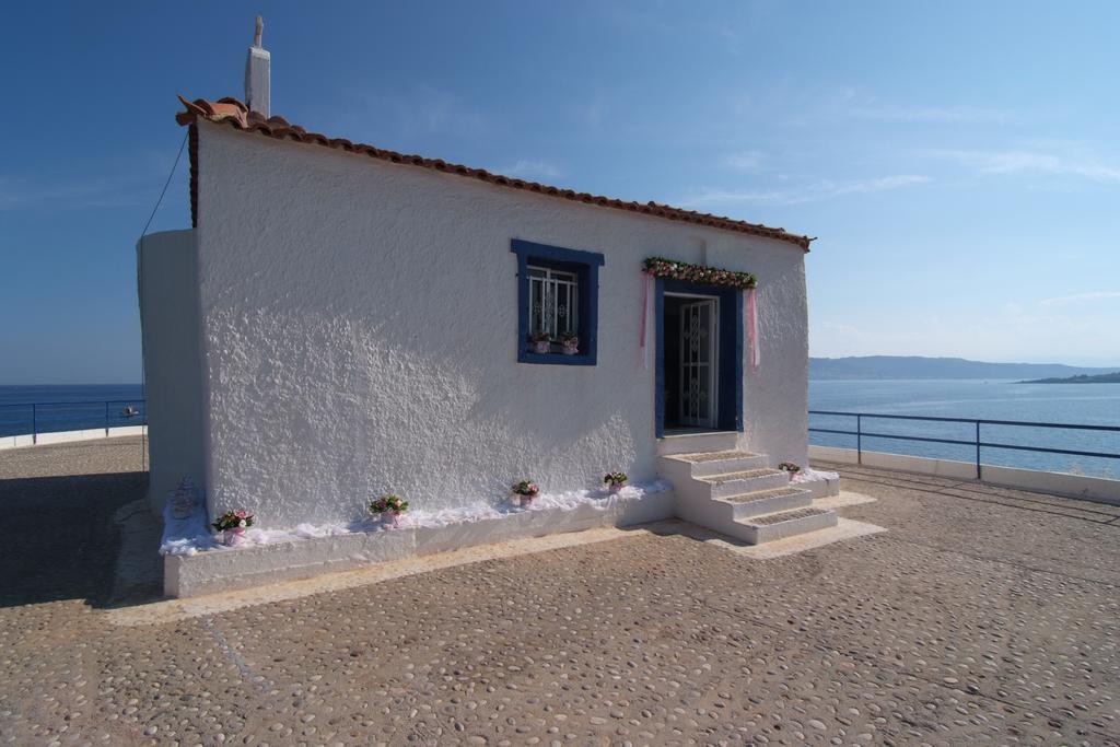 Epavlis Beach Resort Porto Heli Exterior photo