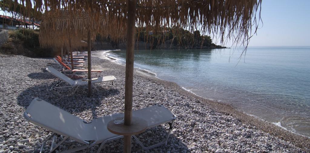 Epavlis Beach Resort Porto Heli Exterior photo