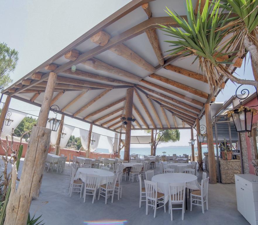 Epavlis Beach Resort Porto Heli Exterior photo