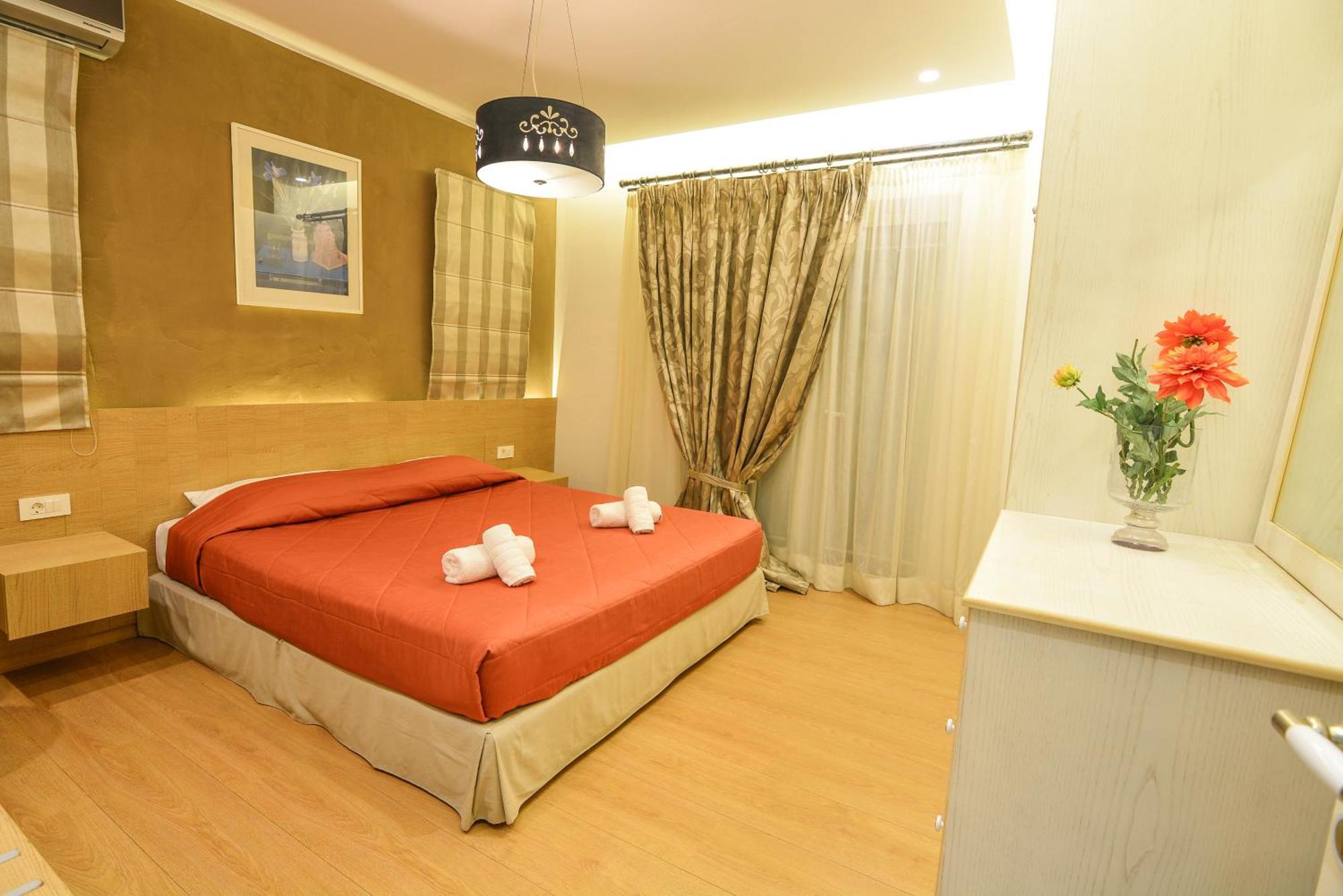 Epavlis Beach Resort Porto Heli Exterior photo
