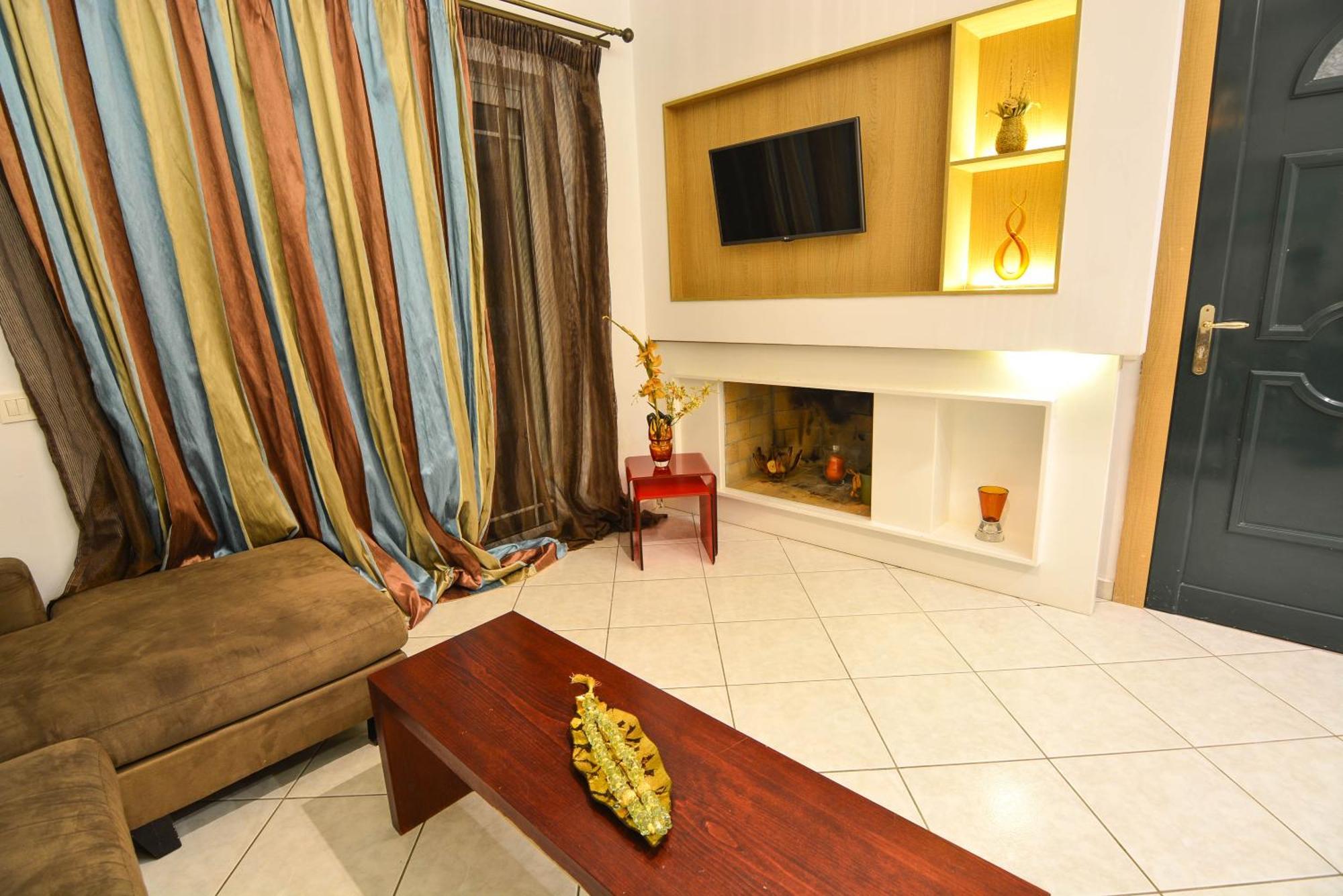 Epavlis Beach Resort Porto Heli Exterior photo