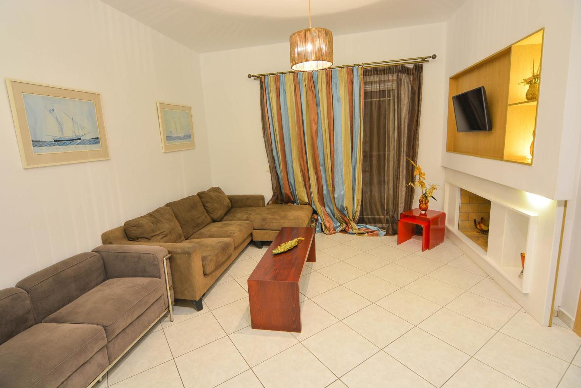 Epavlis Beach Resort Porto Heli Exterior photo