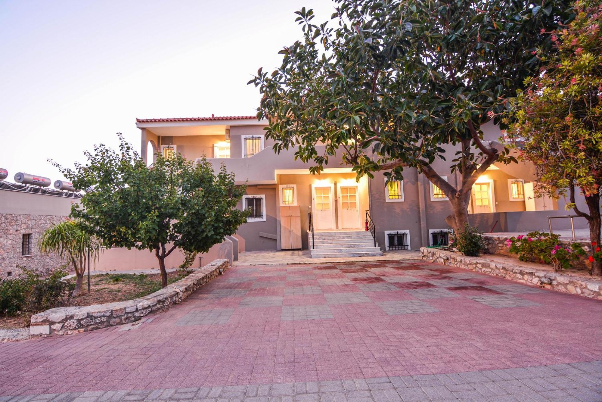 Epavlis Beach Resort Porto Heli Exterior photo