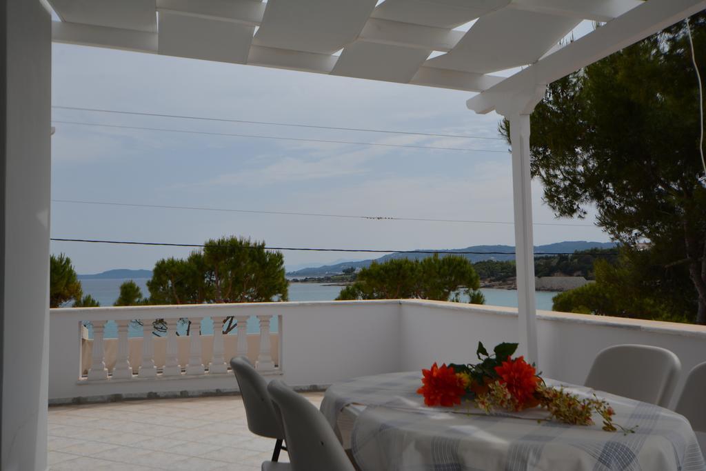 Epavlis Beach Resort Porto Heli Exterior photo