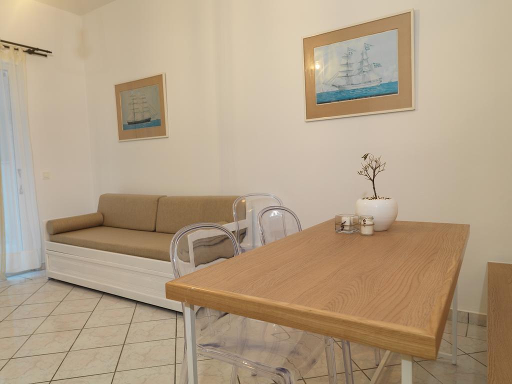 Epavlis Beach Resort Porto Heli Exterior photo