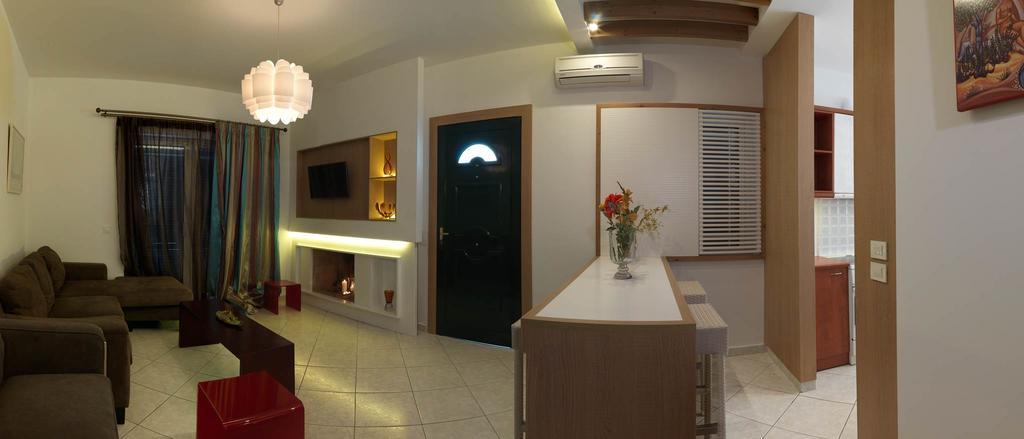 Epavlis Beach Resort Porto Heli Exterior photo