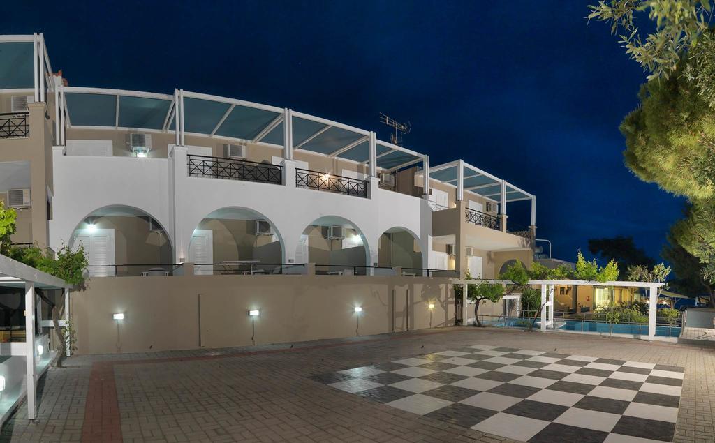 Epavlis Beach Resort Porto Heli Exterior photo