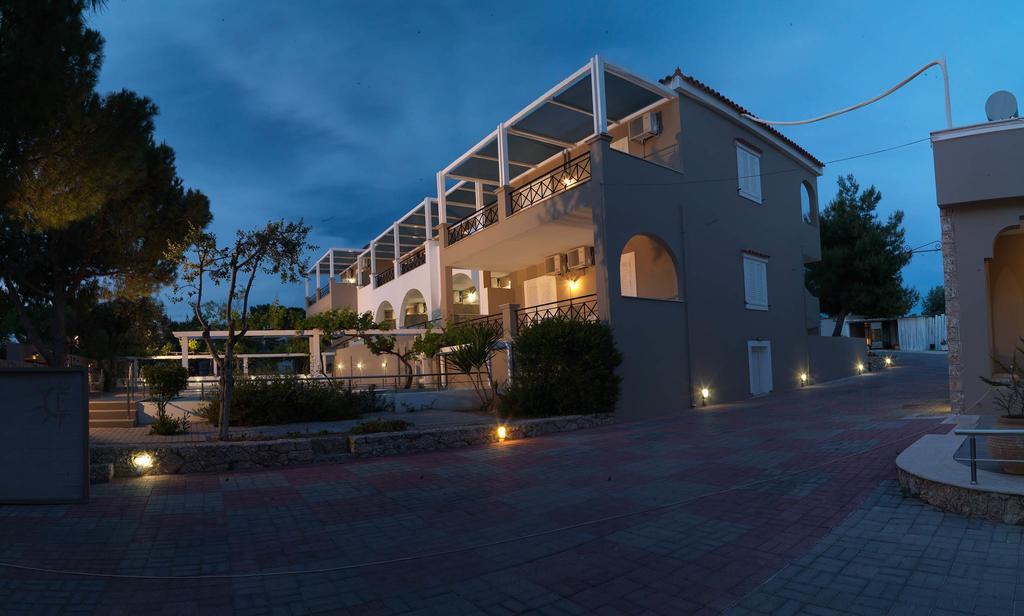 Epavlis Beach Resort Porto Heli Exterior photo